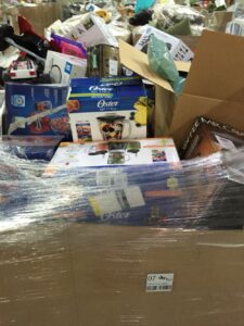Buy AMZ customer returns – 6ft mediums