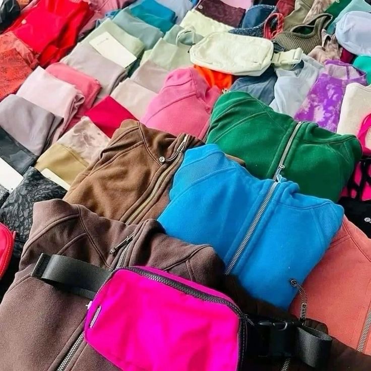 Buy Lululemon clothing pallets wholesale Buy Lululemon clothing pallets wholesale